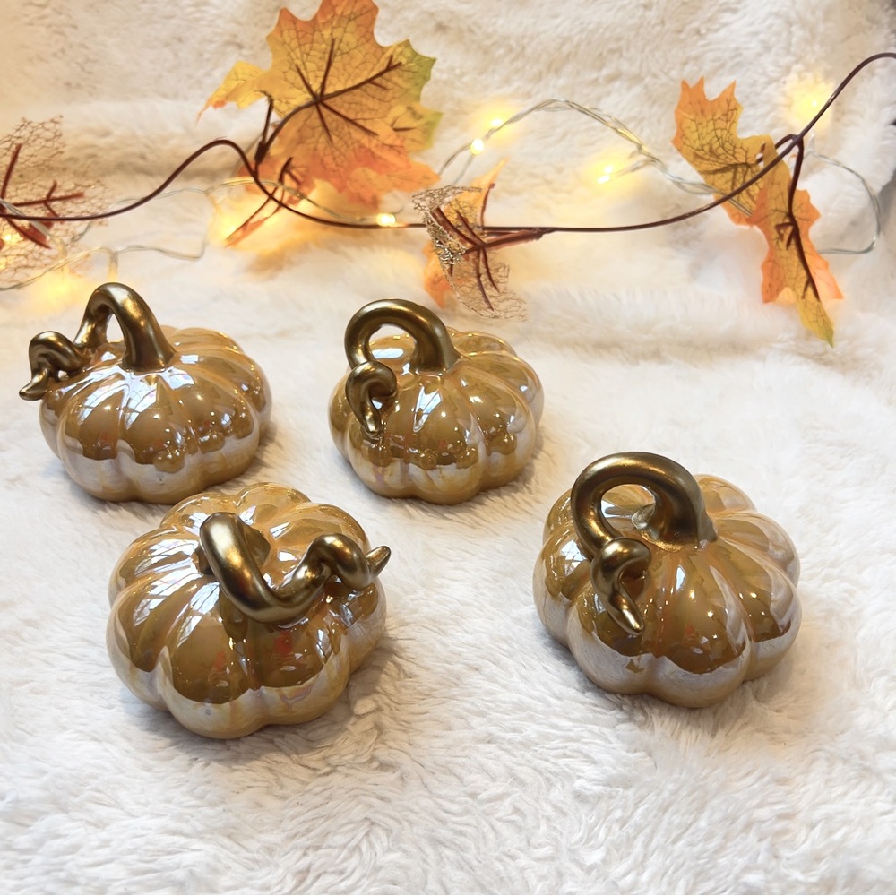 Martha Stewart set of 4 Yellow Opalescent Pumpkins 3.5” Fall Thanksgiving NEW.
